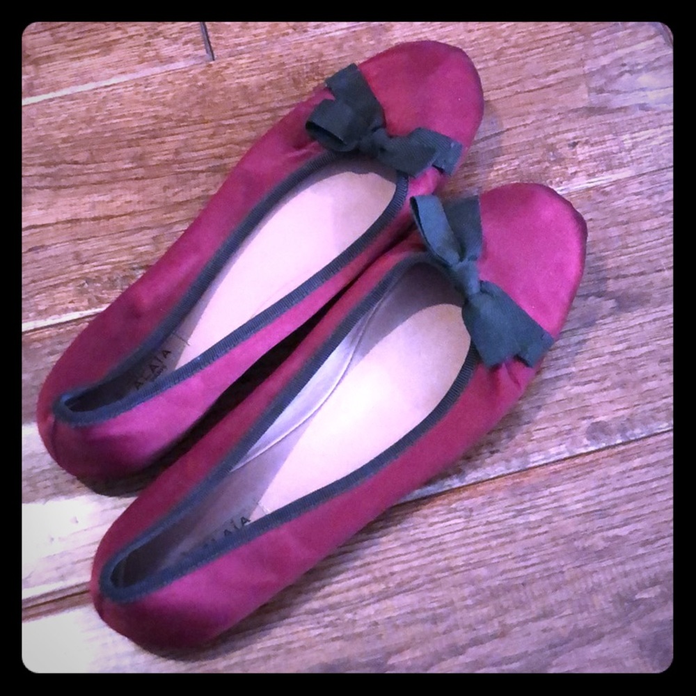 ALAIA satin ballet flats